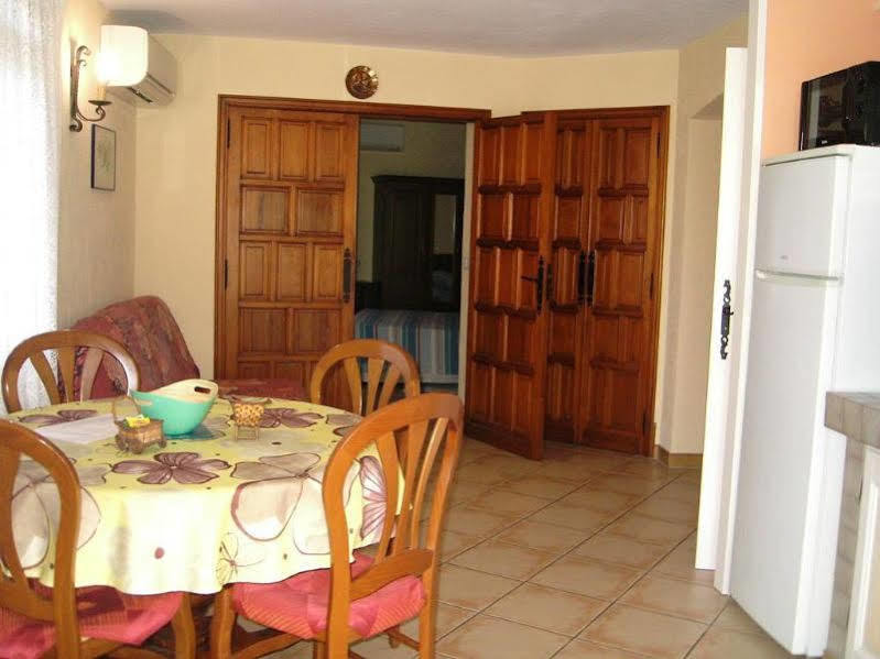 Mas Aurélia B&B Fréjus Kültér fotó